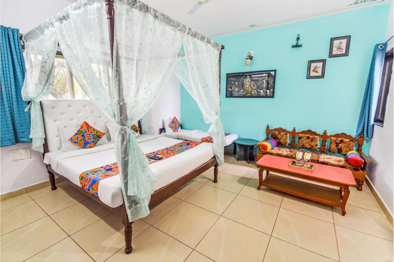 FabHotel Everest International Udaipur Exterior foto